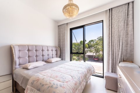 Villa in Dubai Sports City, UAE 4 bedrooms, 377 sq.m. № 734441 - photo 12