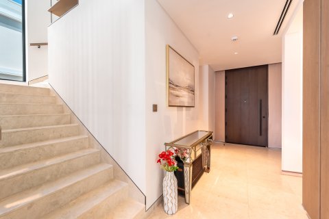 Villa in Dubai Sports City, UAE 4 bedrooms, 377 sq.m. № 734441 - photo 9