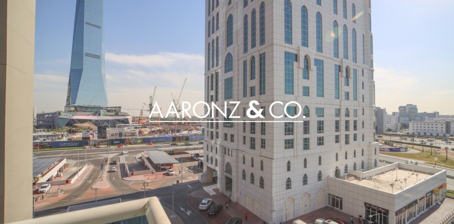 Apartment in Jumeirah Lake Towers, Dubai, UAE 1 bedroom, 91 sq.m. № 690575