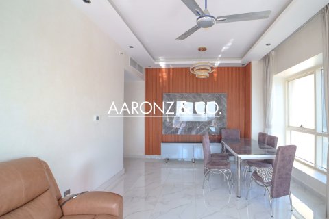 Apartment in Jumeirah Lake Towers, Dubai, UAE 1 bedroom, 91 sq.m. № 690575 - photo 4