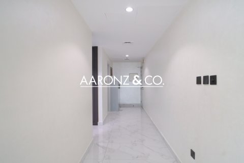 Apartment in Jumeirah Lake Towers, Dubai, UAE 1 bedroom, 91 sq.m. № 690575 - photo 10