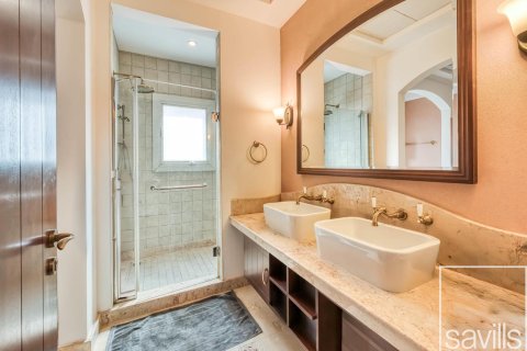 Villa till försäljning i Jumeirah Golf Estates, Dubai, UAE 5 sovrum, 680 kvm Nr. 680820 - fotografi 24