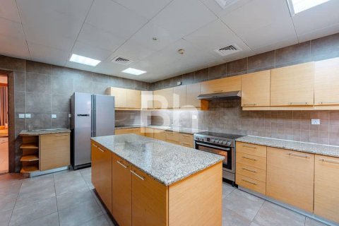Снять в аренду виллу в Халифа-Сити, Абу-Даби, ОАЭ 5 спален, 534м2, № 616922 - фото 18