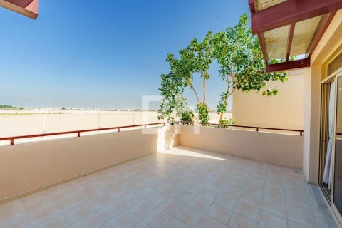 Снять в аренду виллу в Халифа-Сити, Абу-Даби, ОАЭ 5 спален, 534м2, № 616922 - фото 21