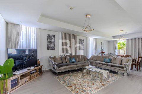 Снять в аренду виллу на Остров Яс, Абу-Даби, ОАЭ 4 спальни, 493м2, № 616921 - фото 2