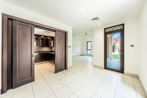 Byt v Old Town, Dubai, SAE 2 ložnice, 144.46416500 m² Č.: 583627 - fotografie 2