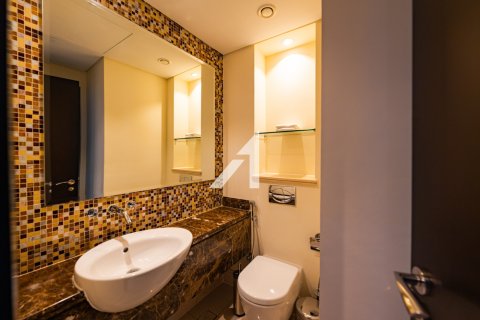 Lägenhet till försäljning i Dubai, UAE 1 sovrum, 74 kvm Nr. 658907 - fotografi 13