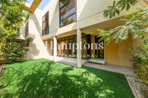 Adosado en alquiler en DAMAC Hills (Akoya by DAMAC), Dubai, EAU 3 dormitorios, 253.06777200 m2 № 739707 - foto 17