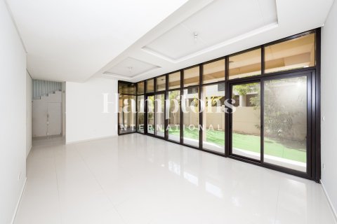 Adosado en alquiler en DAMAC Hills (Akoya by DAMAC), Dubai, EAU 3 dormitorios, 253.06777200 m2 № 739707 - foto 3