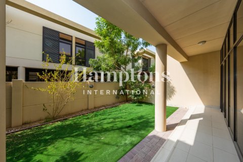 Adosado en alquiler en DAMAC Hills (Akoya by DAMAC), Dubai, EAU 3 dormitorios, 253.06777200 m2 № 739707 - foto 30