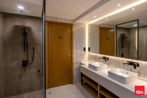Villa till försäljning i Dubai, UAE 5 sovrum, 325.2 kvm Nr. 621379 - fotografi 11