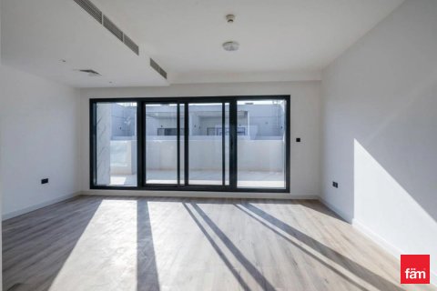 Villa till försäljning i Dubai, UAE 5 sovrum, 325.2 kvm Nr. 621379 - fotografi 5
