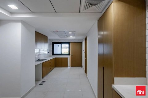 Villa till försäljning i Dubai, UAE 5 sovrum, 325.2 kvm Nr. 621379 - fotografi 9