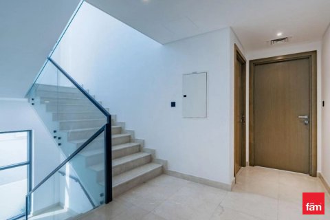 Villa till försäljning i Dubai, UAE 5 sovrum, 325.2 kvm Nr. 621379 - fotografi 12