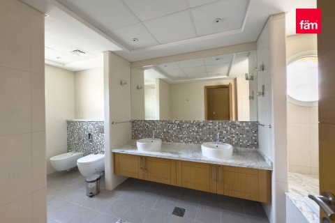 Villa sa Dubai, UAE 5 silid-tulugan, 800 sq.m. № 645677 - larawan 28