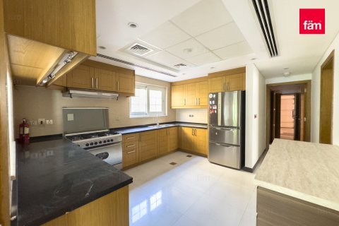 Villa sa Dubai, UAE 5 silid-tulugan, 800 sq.m. № 645677 - larawan 10