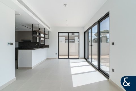 Купити віллу в Tilal Al Ghaf, Дубай, ОАЕ 5 спалень, 317м2, № 666400 - фото 1