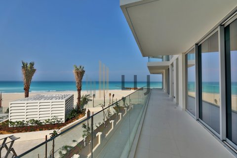 Appartamento in affitto a Saadiyat Island, Abu Dhabi, EAU 3 camere da letto, 285 mq. № 624158 - foto 11