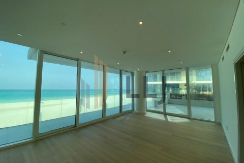 Appartamento in affitto a Saadiyat Island, Abu Dhabi, EAU 2 camere da letto, 226 mq. № 624157 - foto 4