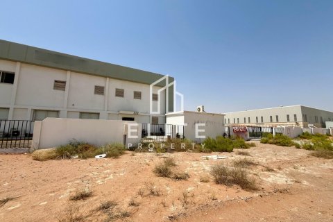 Warehouse in Al Ain, UAE 9999 sq.m. № 623534 - photo 3