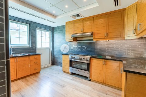 Vila v Jumeirah Park, Dubai, SAE 4 ložnice, 510.8 m² Č.: 623421 - fotografie 15