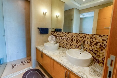 Vila v Jumeirah Park, Dubai, SAE 4 ložnice, 510.8 m² Č.: 623421 - fotografie 28