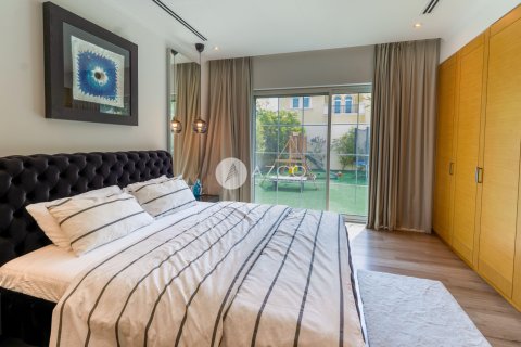 Vila v Jumeirah Park, Dubai, SAE 4 ložnice, 510.8 m² Č.: 623421 - fotografie 16