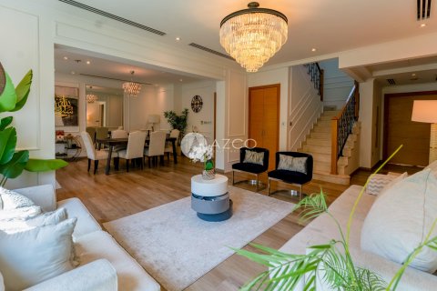 Vila v Jumeirah Park, Dubai, SAE 4 ložnice, 510.8 m² Č.: 623421 - fotografie 3