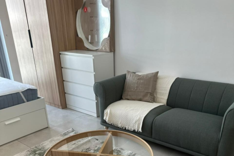 Apartmen di Jumeirah Village Circle, Dubai, UAE 1 bilik, 40 meter persegi № 729540 - foto 4