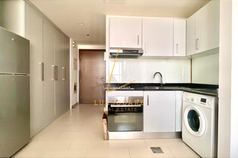 Appartamento in vendita a Al Furjan, Dubai, EAU 1 camera, 35 mq. № 729539 - foto 2