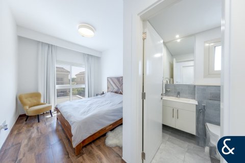 Radový dom v Jumeirah Golf Estates, Dubai, SAE 3 spálne, 179 m2 č. 667214 - Fotografia 13