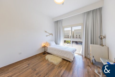 Radový dom v Jumeirah Golf Estates, Dubai, SAE 3 spálne, 179 m2 č. 667214 - Fotografia 14