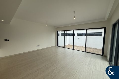 Damac Lagoons、Dubai、UAE にあるタウンハウス販売中 5ベッドルーム、302 m2、No667216 - 写真 4