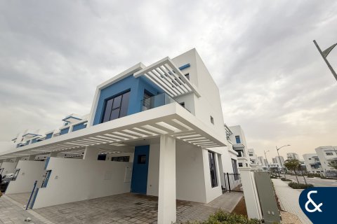 Damac Lagoons、Dubai、UAE にあるタウンハウス販売中 5ベッドルーム、302 m2、No667216 - 写真 1