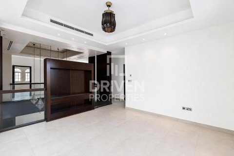 Huvila Jumeirah Park, Dubai, Arabiemiraatit 5 makuuhuonetta, 932.28 m2 № 767352 - kuva 13