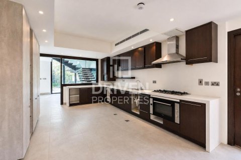 Huvila Jumeirah Park, Dubai, Arabiemiraatit 5 makuuhuonetta, 932.28 m2 № 767352 - kuva 23