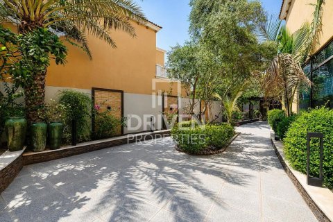 Huvila Jumeirah Park, Dubai, Arabiemiraatit 5 makuuhuonetta, 932.28 m2 № 767352 - kuva 30