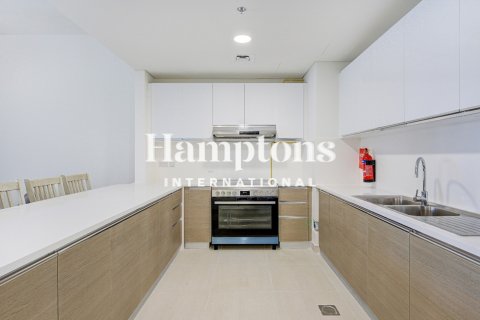 Apartment in Jumeirah Golf Estates, Dubai, UAE 2 bedrooms, 127.27989709 sq.m. № 703451 - photo 8