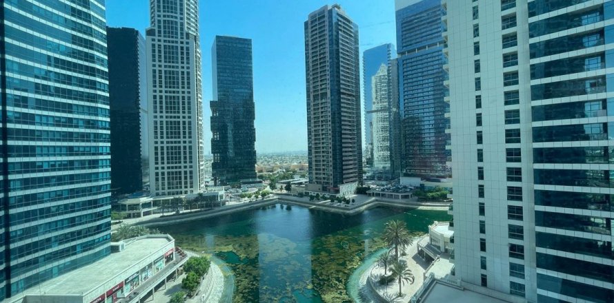 Dubai, UAE의 아파트 침실 2개, 138.3제곱미터 번호 575106