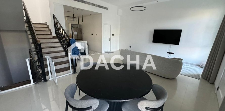 Shtëpi në qytet në Dubai Land, Dubai, Emiratet e Bashkuara Arabe 3 dhoma gjumi, 212 m2. № 723126