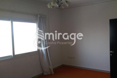 Shtëpi në qytet në Al Reef, Abu Dhabi, Emiratet e Bashkuara Arabe 3 dhoma gjumi, 174.1 m2. № 574606 - Foto 12