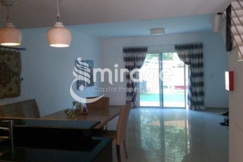 Shtëpi në qytet në Al Reef, Abu Dhabi, Emiratet e Bashkuara Arabe 3 dhoma gjumi, 174.1 m2. № 574606 - Foto 9