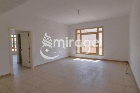 Vilë në Al Raha Golf Gardens, Abu Dhabi, Emiratet e Bashkuara Arabe 5 dhoma gjumi, 582.9 m2. № 574365 - Foto 5
