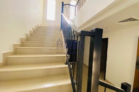 Vila di Al Hamra Village, Ras Al Khaimah, UEA 3 kamar tidur, 262.3 m2 nomor 647069 - foto 19