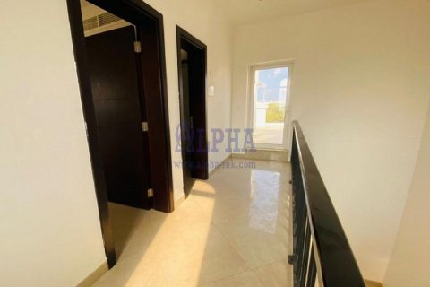 Vila di Al Hamra Village, Ras Al Khaimah, UEA 3 kamar tidur, 262.3 m2 nomor 647069 - foto 20