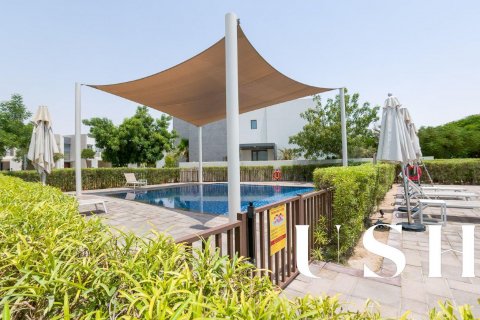 Vila v Dubai South (Dubai World Central), Dubai, SAE 4 ložnice, 274 m² Č.: 629128 - fotografie 1