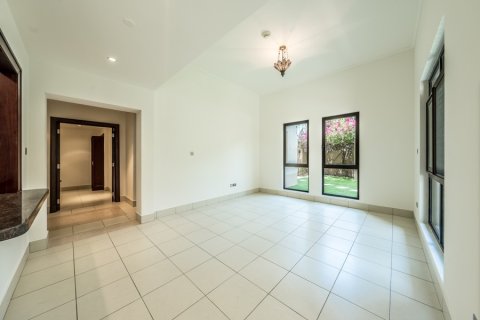 شقة للإيجار في وسط مدينة دبي، دبي، الإمارات العربية المتحدة 2 غرفة نوم ، 269.13999100 متر مربع ، رقم 710491 - صورة 2