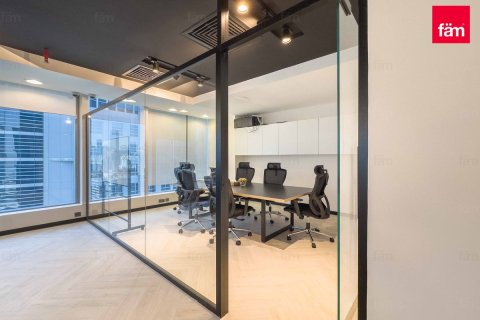 Birojs Business Bay, Dubaijā, AAE 159 m2 Nr. 646938 - attēls 7