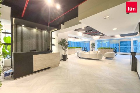 Birojs Business Bay, Dubaijā, AAE 159 m2 Nr. 646938 - attēls 4
