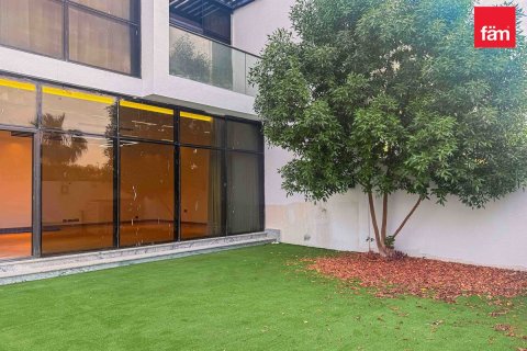 Shtëpi në qytet në Dubai, Emiratet e Bashkuara Arabe 3 dhoma gjumi, 174.3 m2. № 646941 - Foto 1